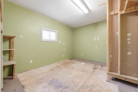 Photo 19 at 5 Pineway Avenue, Keswick South, Georgina