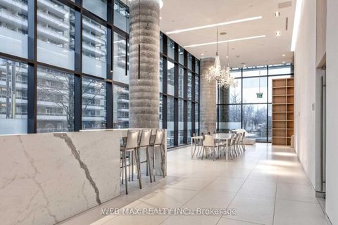 Photo 4 at 1611 - 185 Roehampton Avenue, Mount Pleasant West, Toronto