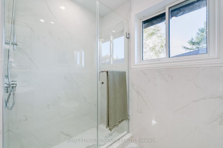Photo 15 at 15 Prattley Drive, Don Valley Village, Toronto