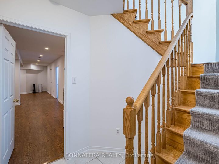 Photo 26 at 5471 Whitehorn Avenue, East Credit, Mississauga