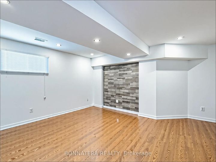 Photo 29 at 5471 Whitehorn Avenue, East Credit, Mississauga