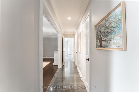 Photo 13 at 18 Harrowsmith Place, Oak Ridges, Richmond Hill