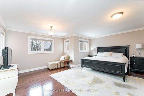 Photo 21 at 18 Harrowsmith Place, Oak Ridges, Richmond Hill
