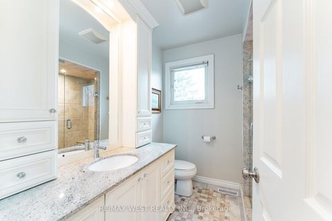 Photo 27 at 18 Harrowsmith Place, Oak Ridges, Richmond Hill