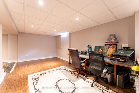 Photo 35 at 18 Harrowsmith Place, Oak Ridges, Richmond Hill