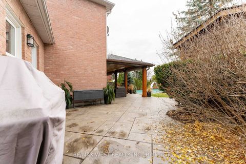 Photo 39 at 18 Harrowsmith Place, Oak Ridges, Richmond Hill