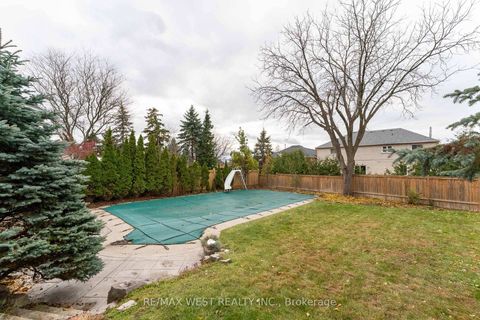 Photo 43 at 18 Harrowsmith Place, Oak Ridges, Richmond Hill