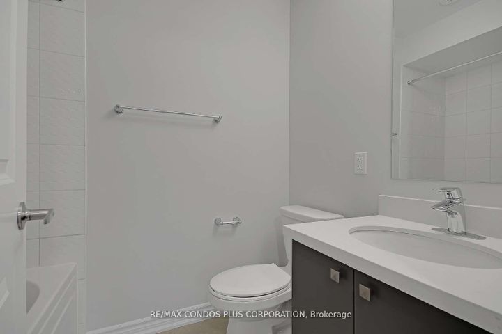 Photo 8 at 20 - 348 Wheat Boom Drive, JM Joshua Meadows, Oakville