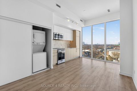 Photo 4 at 805 - 500 Dupont Street, Annex, Toronto
