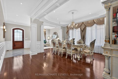 Photo 6 at 209 Spring Garden Avenue, Willowdale East, Toronto