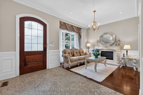 Photo 7 at 209 Spring Garden Avenue, Willowdale East, Toronto