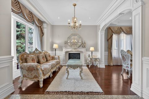 Photo 8 at 209 Spring Garden Avenue, Willowdale East, Toronto