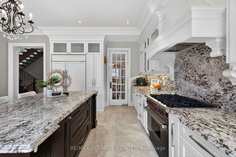 Photo 14 at 209 Spring Garden Avenue, Willowdale East, Toronto