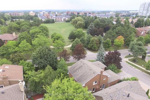 Photo 5 at 6 Tanjo Court, Yorkhill, Vaughan