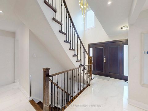 Photo 6 at 6 Tanjo Court, Yorkhill, Vaughan