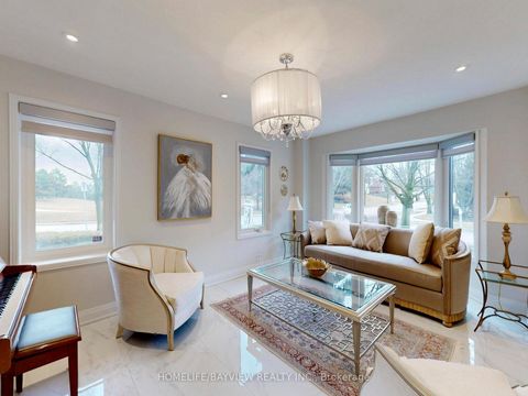 Photo 9 at 6 Tanjo Court, Yorkhill, Vaughan