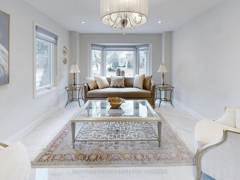 Photo 10 at 6 Tanjo Court, Yorkhill, Vaughan