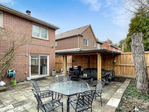 Photo 43 at 6 Tanjo Court, Yorkhill, Vaughan