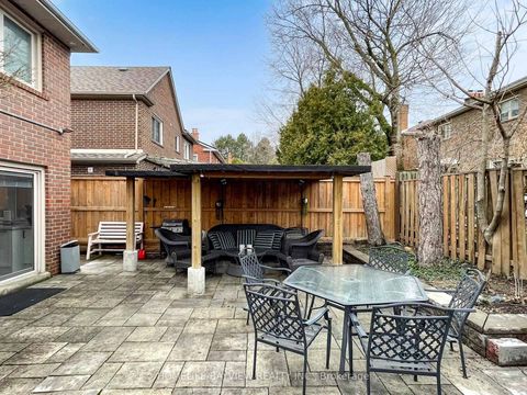 Photo 44 at 6 Tanjo Court, Yorkhill, Vaughan