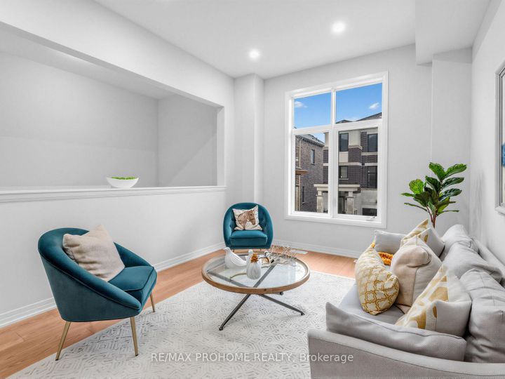 Photo 4 at 58 Seine Lane, Rural Richmond Hill, Richmond Hill