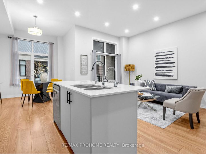 Photo 7 at 58 Seine Lane, Rural Richmond Hill, Richmond Hill