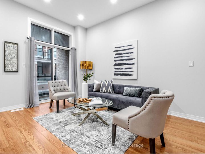 Photo 11 at 58 Seine Lane, Rural Richmond Hill, Richmond Hill