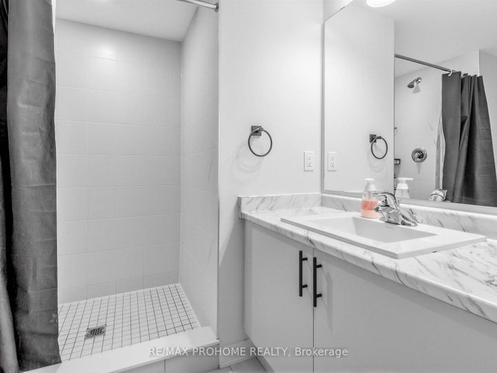 Photo 26 at 58 Seine Lane, Rural Richmond Hill, Richmond Hill