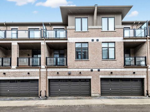 Photo 2 at 58 Seine Lane, Rural Richmond Hill, Richmond Hill