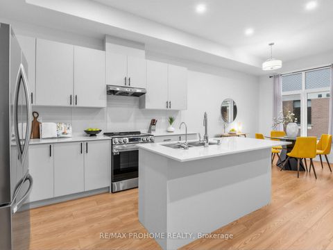 Photo 5 at 58 Seine Lane, Rural Richmond Hill, Richmond Hill