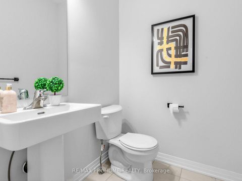 Photo 13 at 58 Seine Lane, Rural Richmond Hill, Richmond Hill