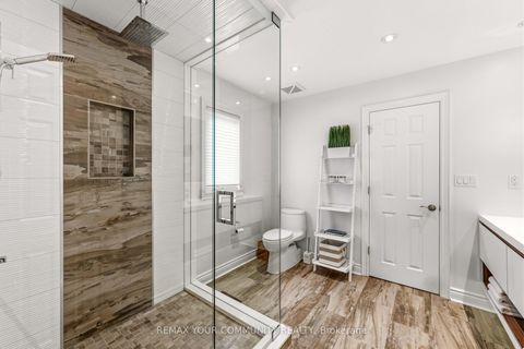 Photo 30 at 37 Vaughan Boulevard, Beverley Glen, Vaughan