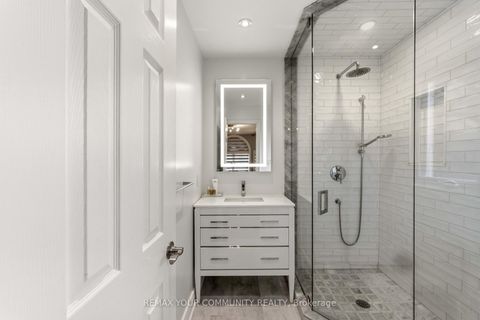 Photo 35 at 37 Vaughan Boulevard, Beverley Glen, Vaughan