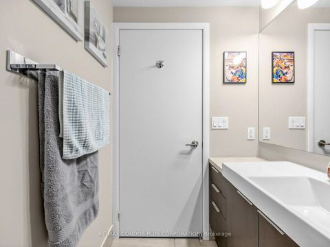 Photo 6 at 412 - 478 King Street W, Niagara, Toronto