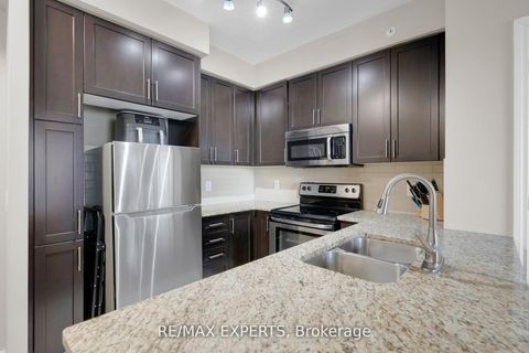 Photo 6 at 701 - 9255 Jane Street, Maple, Vaughan