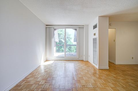 Photo 4 at 325 - 1455 Williamsport Drive, Applewood, Mississauga