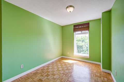 Photo 27 at 325 - 1455 Williamsport Drive, Applewood, Mississauga