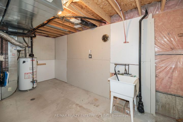 Photo 25 at 802 Coldstream Drive, Samac, Oshawa