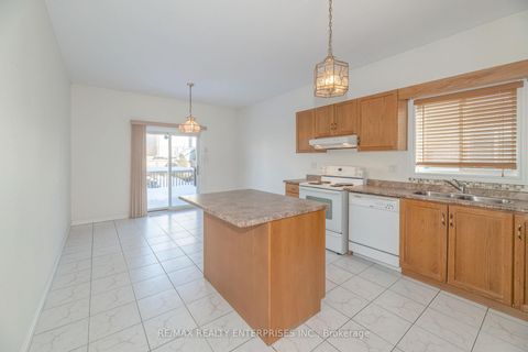 Photo 7 at 802 Coldstream Drive, Samac, Oshawa