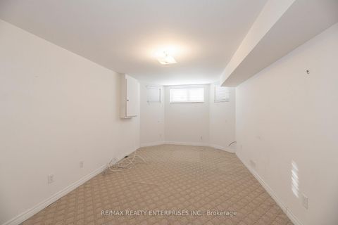 Photo 22 at 802 Coldstream Drive, Samac, Oshawa