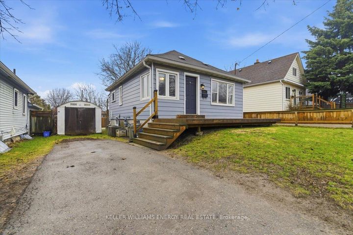 Photo 1 at 469 Montrave Avenue, Vanier, Oshawa