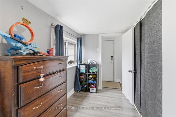 Photo 23 at 469 Montrave Avenue, Vanier, Oshawa