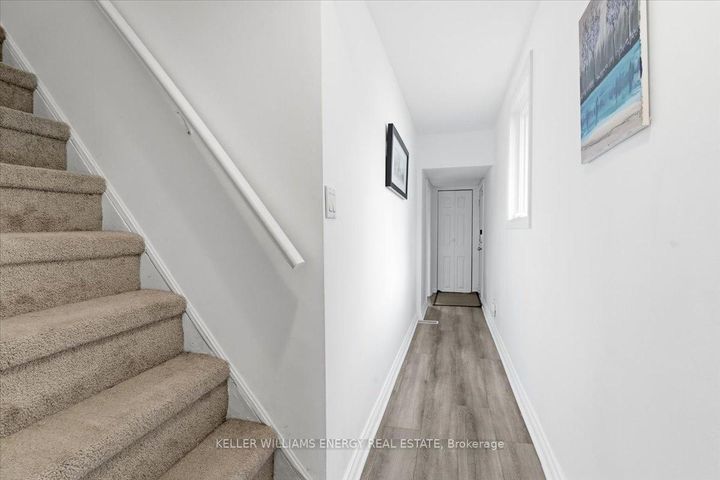 Photo 24 at 469 Montrave Avenue, Vanier, Oshawa