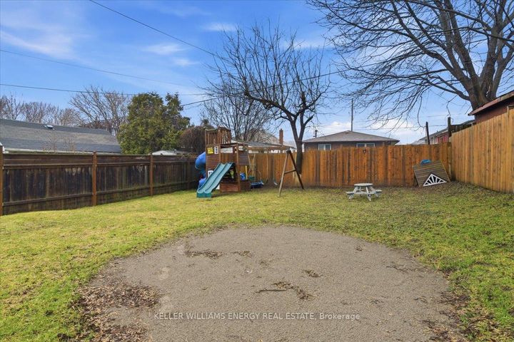 Photo 34 at 469 Montrave Avenue, Vanier, Oshawa