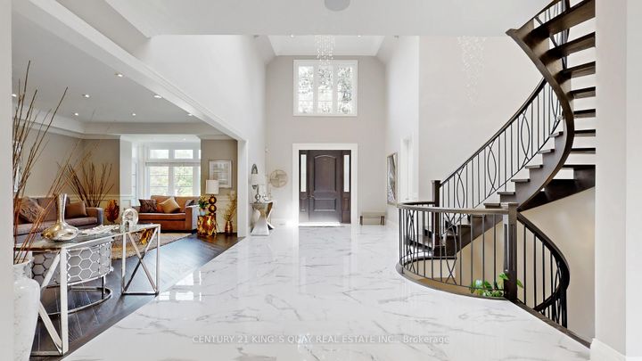 Photo 4 at 177 Newton Drive, Newtonbrook East, Toronto