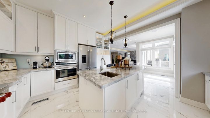 Photo 10 at 177 Newton Drive, Newtonbrook East, Toronto