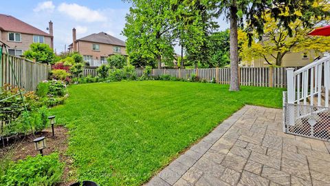 Photo 2 at 177 Newton Drive, Newtonbrook East, Toronto