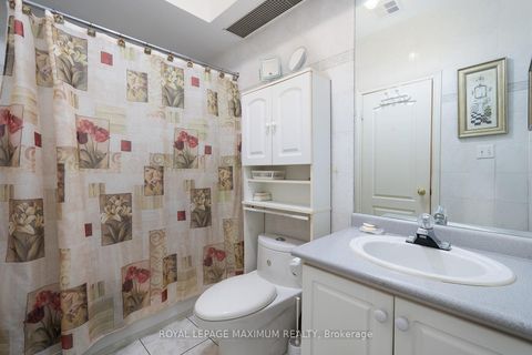 Photo 20 at 14 Mustang Road, Maple, Vaughan