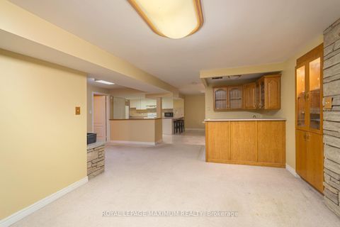 Photo 25 at 14 Mustang Road, Maple, Vaughan