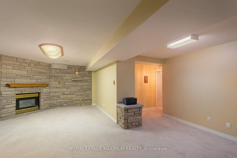 Photo 28 at 14 Mustang Road, Maple, Vaughan