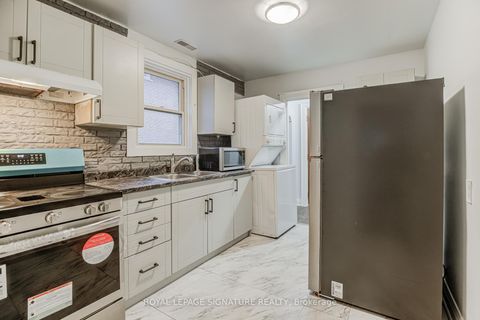 Photo 10 at 290 Coronation Drive, West Hill, Toronto